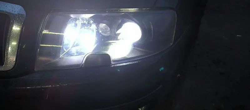 Профілактика фар Renault Megane Львів - захист від УФ