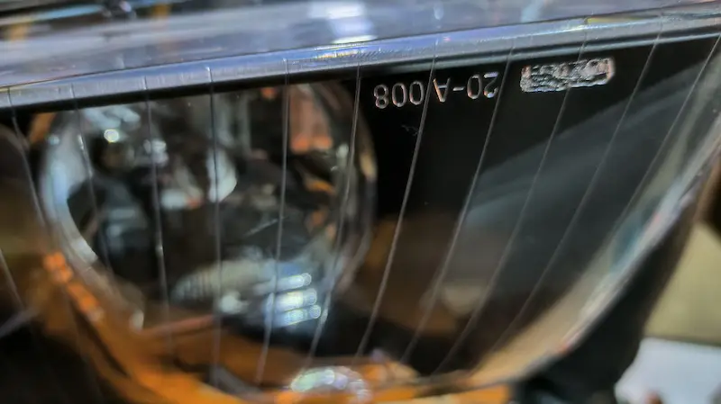 Відновлення фари Peugeot 307 Львів